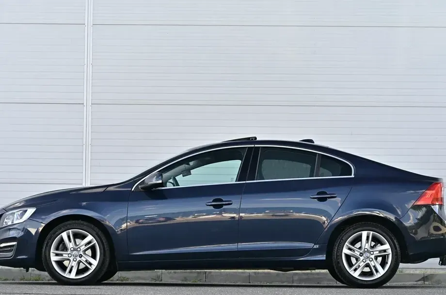 Volvo S60 — imagine 4