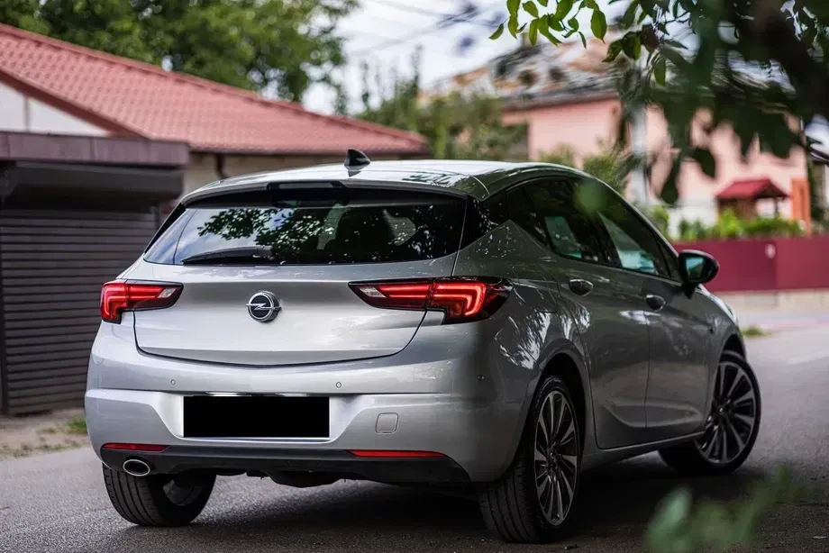 Opel Astra K 1.6 BiTurbo D Start/Stop Dynamic — imagine 4