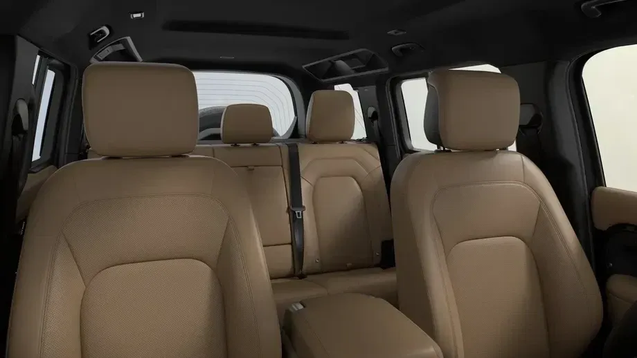 Land Rover Defender — imagine 6