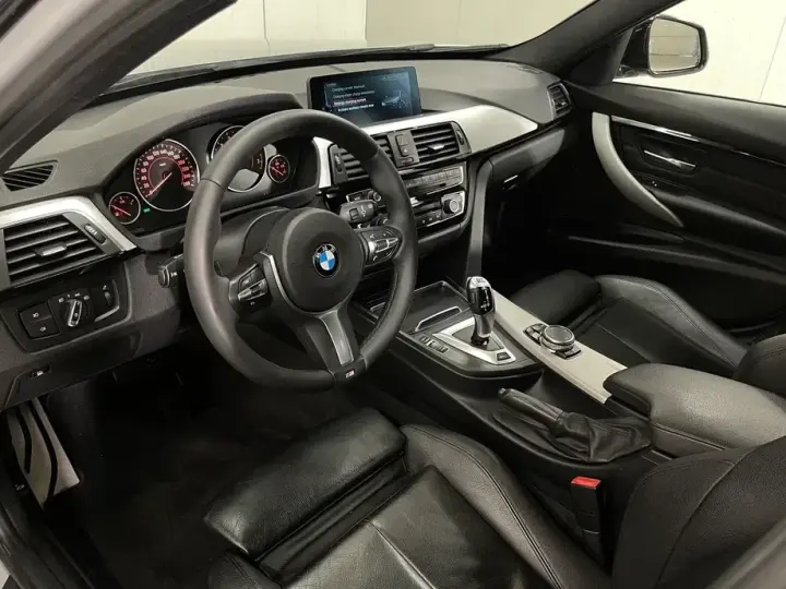 BMW Seria 3 F30/F31/F34 330e iPerformance M Sport