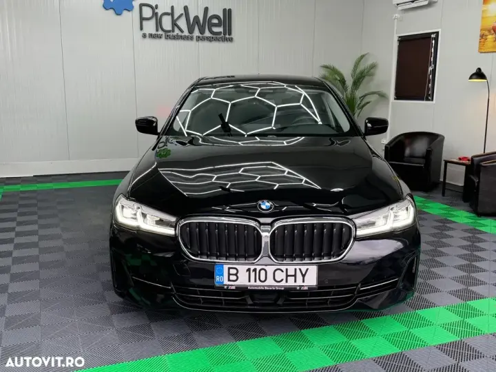 BMW Seria 5 G30/G31 [2017 - Prezent] 530i xDrive AT MHEV