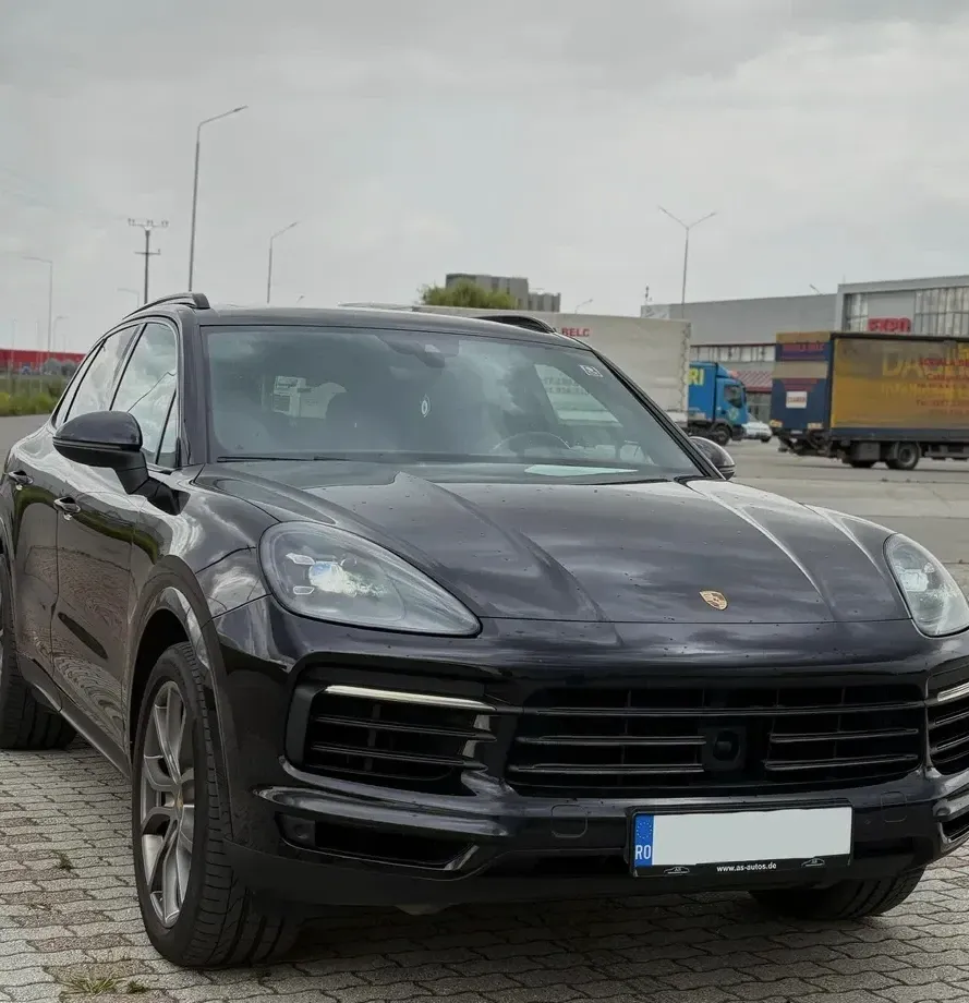Porsche Cayenne — imagine 2