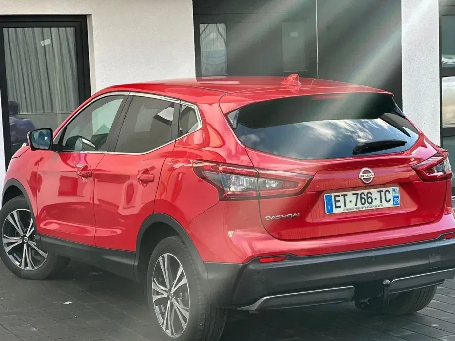 Nissan Qashqai II 1.2 DIG-T Start/Stop X-TRONIC Tekna — imagine 4