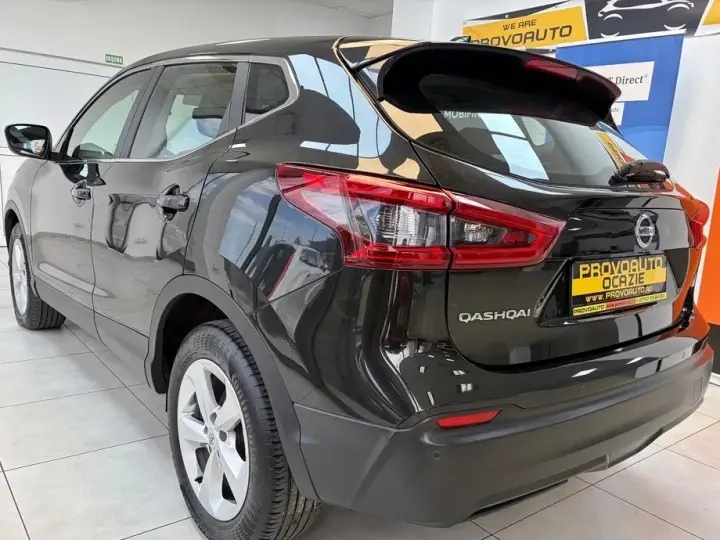Nissan Qashqai II 1.3 DIG-T DCT SHIRO