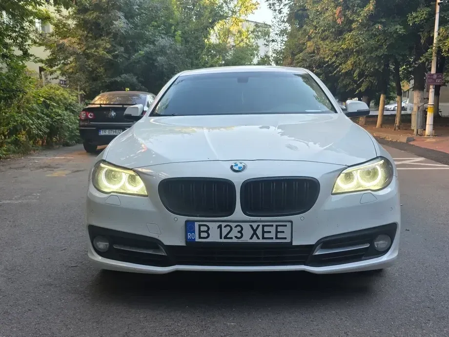 BMW Seria 5 F10/F11/F07 520d AT — imagine 3