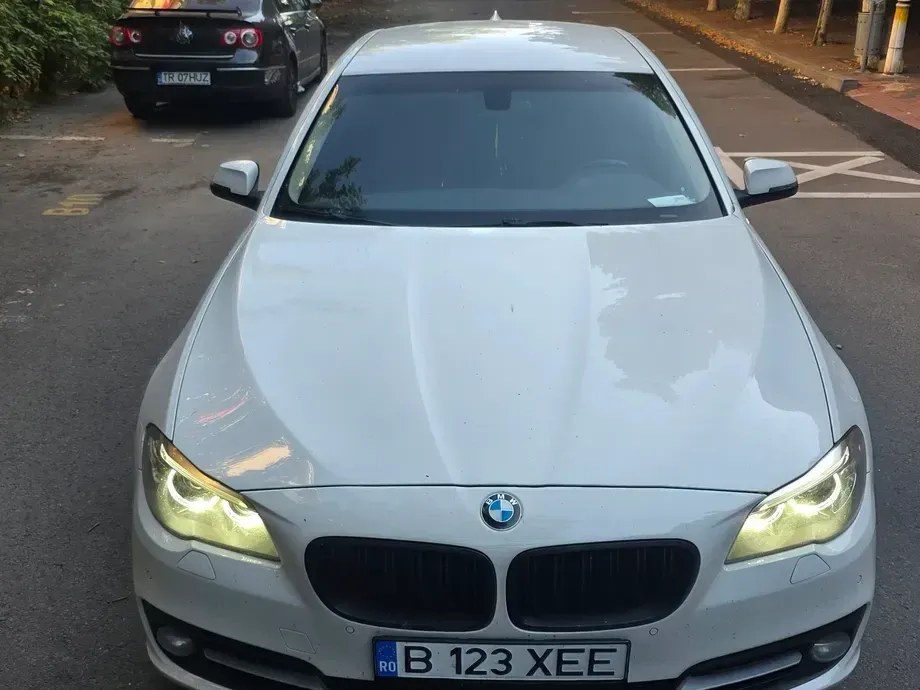 BMW Seria 5 F10/F11/F07 520d AT — imagine 4