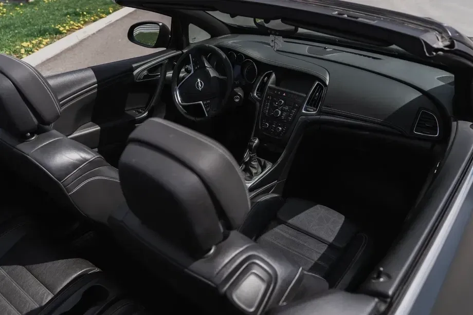 Opel Cascada 1.6 Turbo ECOTEC Start/Stop Cabriolet — imagine 6