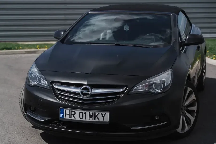Opel Cascada 1.6 Turbo ECOTEC Start/Stop Cabriolet — imagine 2