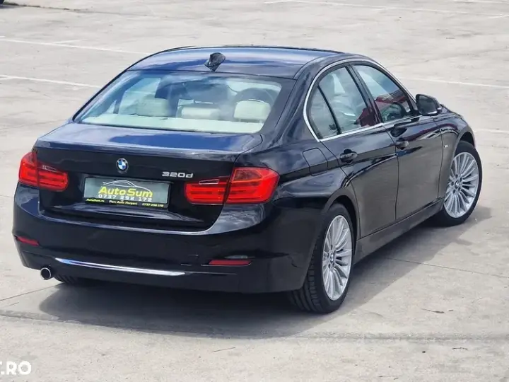 BMW Seria 3 F30/F31/F34 [2011 - 2019] 320d Aut. Blue Performance Luxury Line