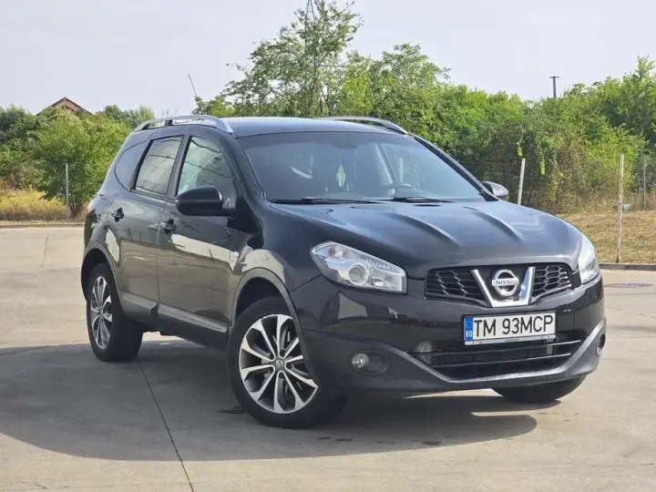 Nissan Qashqai+2