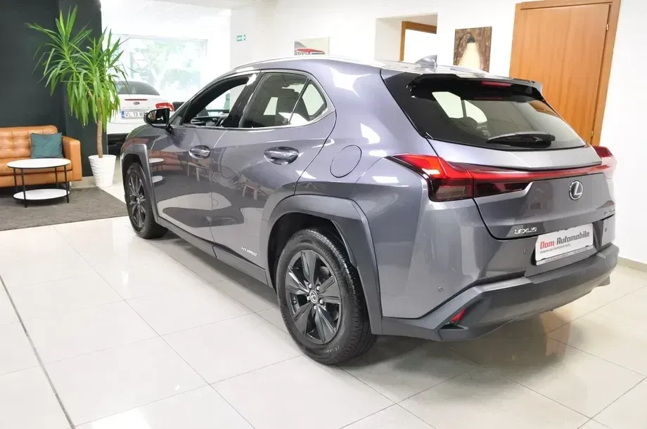 Lexus UX 250h FWD Executive — imagine 6