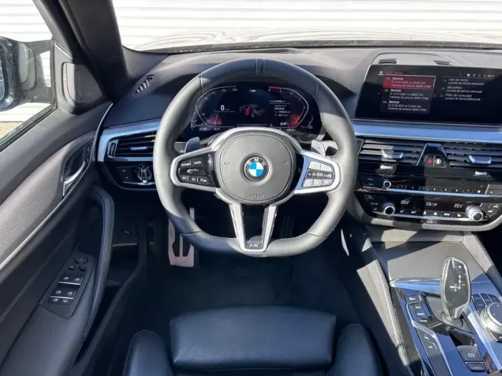 BMW Seria 5 G30/G31 520d xDrive Aut. M Sport Edition