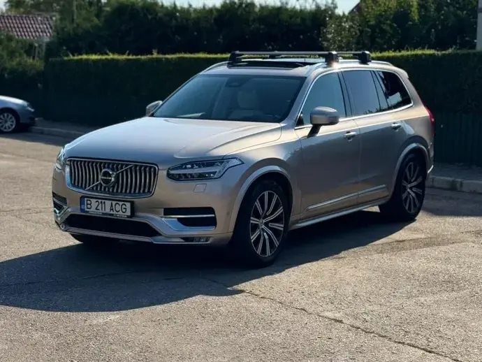 Volvo XC 90 II B5 MHEV AWD 7 locuri Momentum Pro
