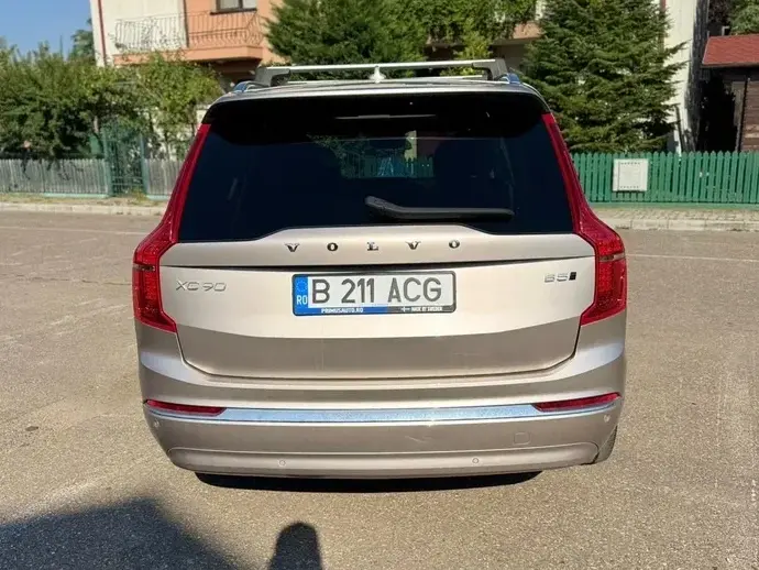 Volvo XC 90 II B5 MHEV AWD 7 locuri Momentum Pro