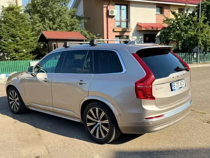 Volvo XC 90 II B5 MHEV AWD 7 locuri Momentum Pro
