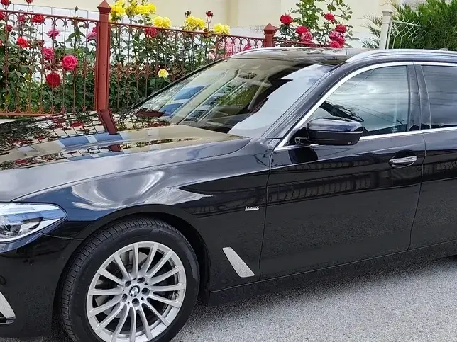 BMW Seria 5 G30/G31 520d xDrive Aut. Luxury Line