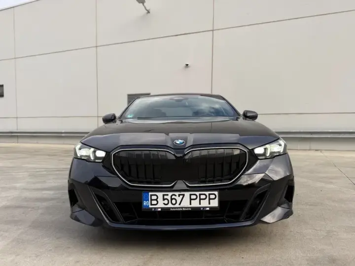 BMW Seria 5 G60/G61 520d xDrive Aut.