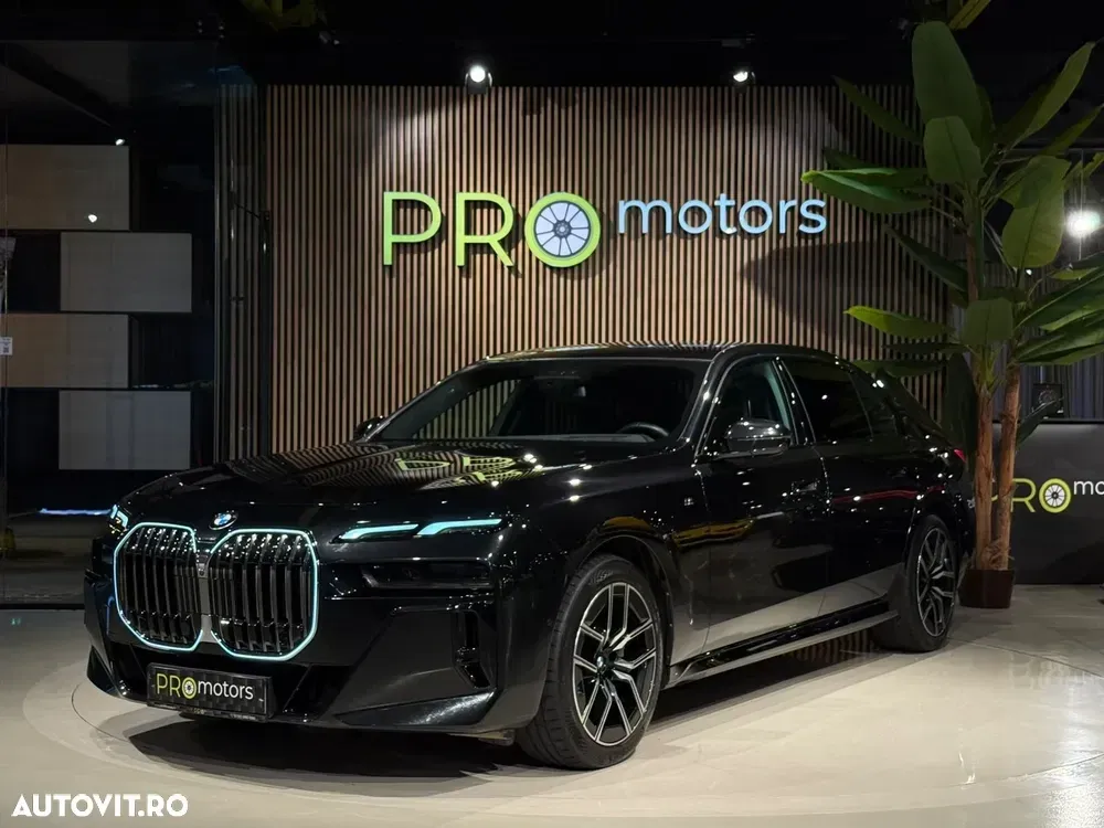 BMW Seria 7 G70 [2022-Prezent] — imagine 6