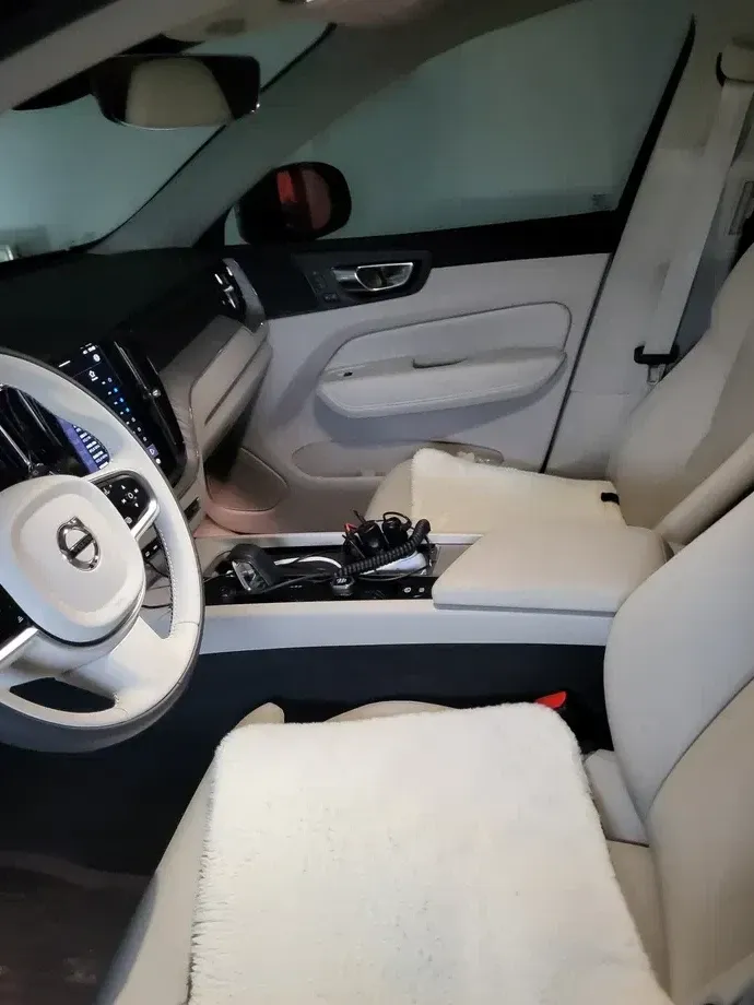 Volvo XC 60 II T6 AWD Plus Dark — imagine 2