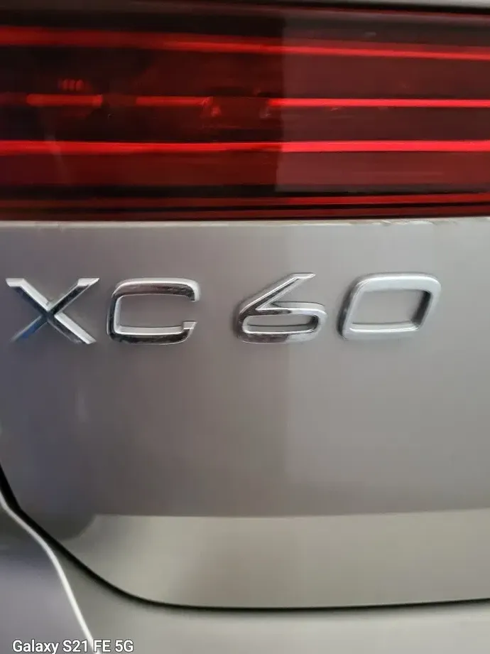 Volvo XC 60 II T6 AWD Plus Dark — imagine 3
