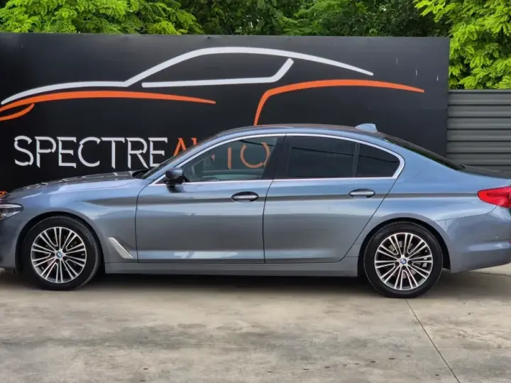 BMW Seria 5 520d Efficient Dynamics Edition Aut. Sport Line