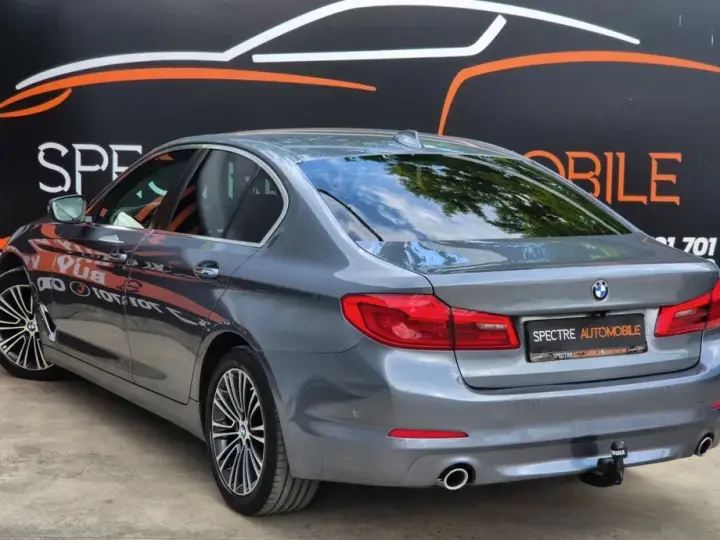 BMW Seria 5 520d Efficient Dynamics Edition Aut. Sport Line