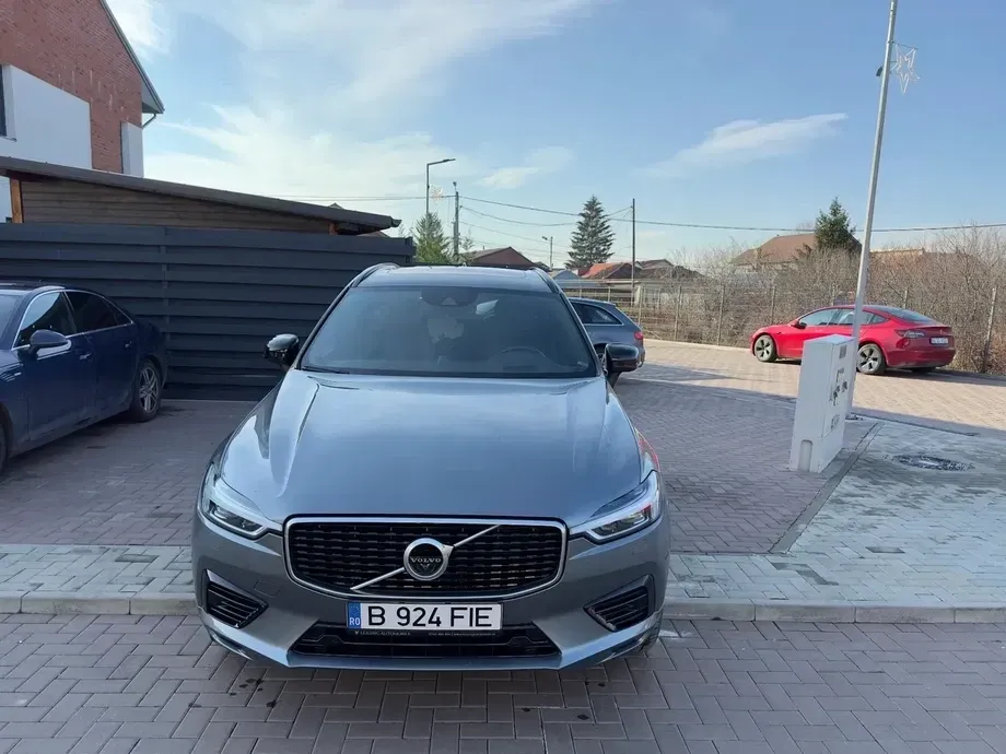 Volvo XC 60 II Recharge T8 Twin Engine eAWD R-Design — imagine 5