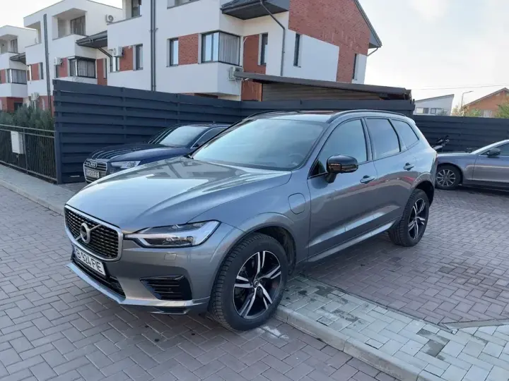 Volvo XC 60 II Recharge T8 Twin Engine eAWD R-Design