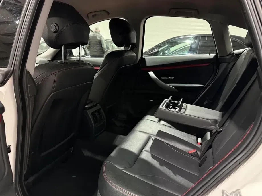 BMW Seria 3 320d Aut. Sport Line — imagine 6