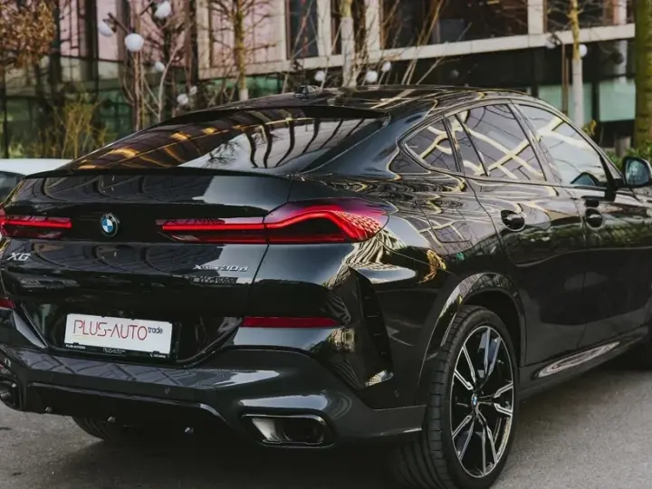 BMW X6 G06