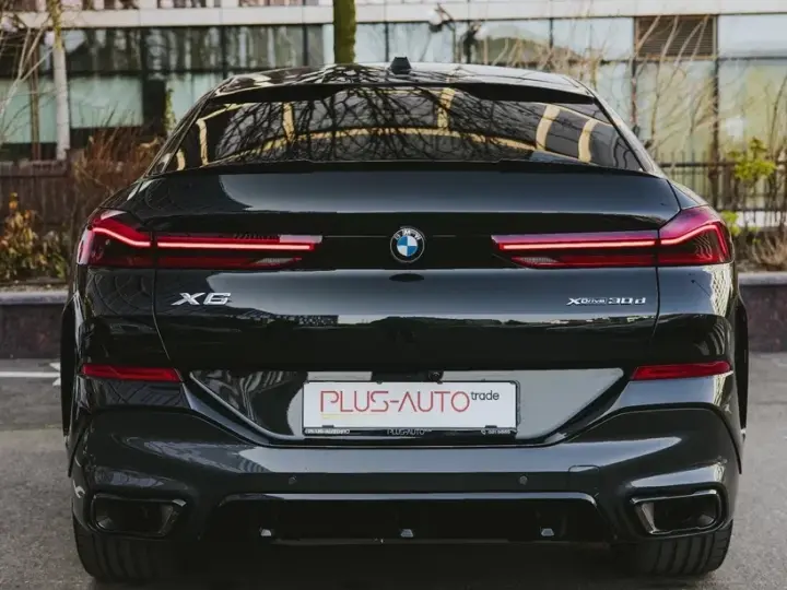 BMW X6 G06