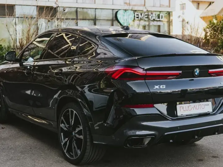 BMW X6 G06
