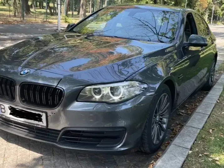 BMW Seria 5 F10/F11/F07 518d AT