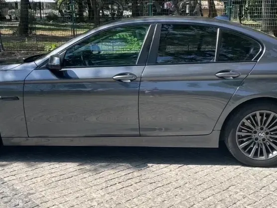 BMW Seria 5 F10/F11/F07 518d AT