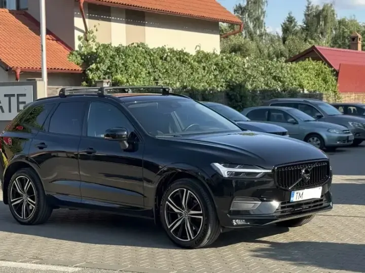 Volvo XC 60 II D4 Momentum Pro