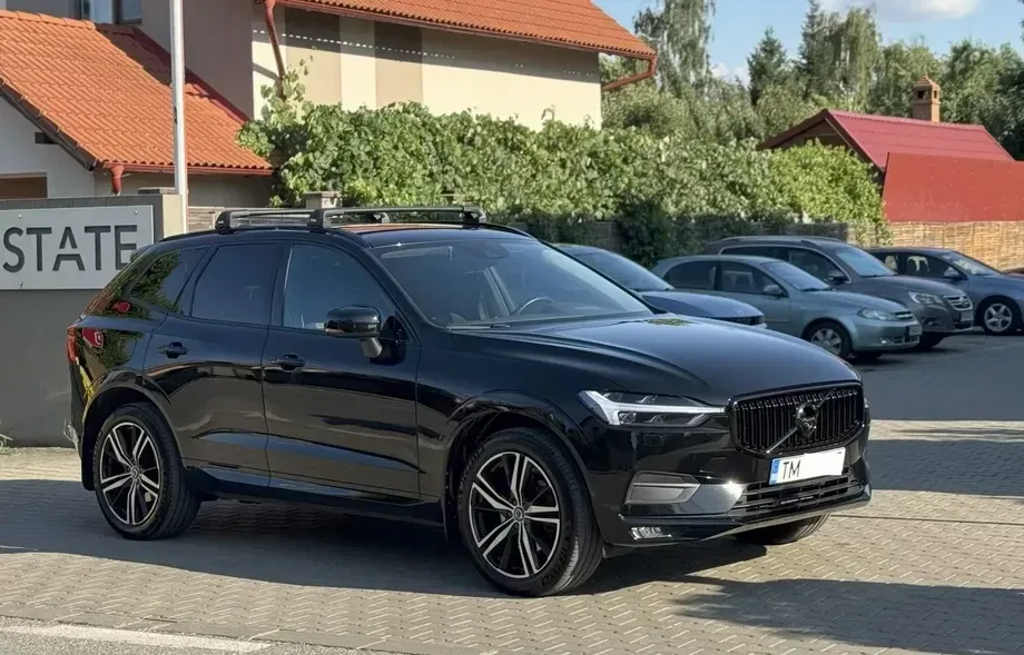 Volvo XC 60 II D4 Momentum Pro — imagine 5