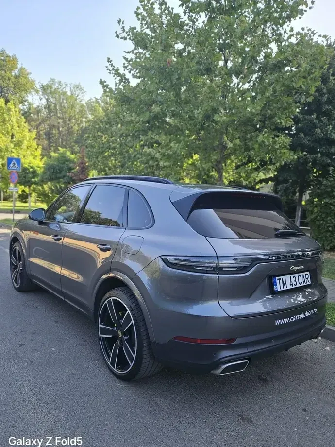 Porsche Cayenne Standard — imagine 3