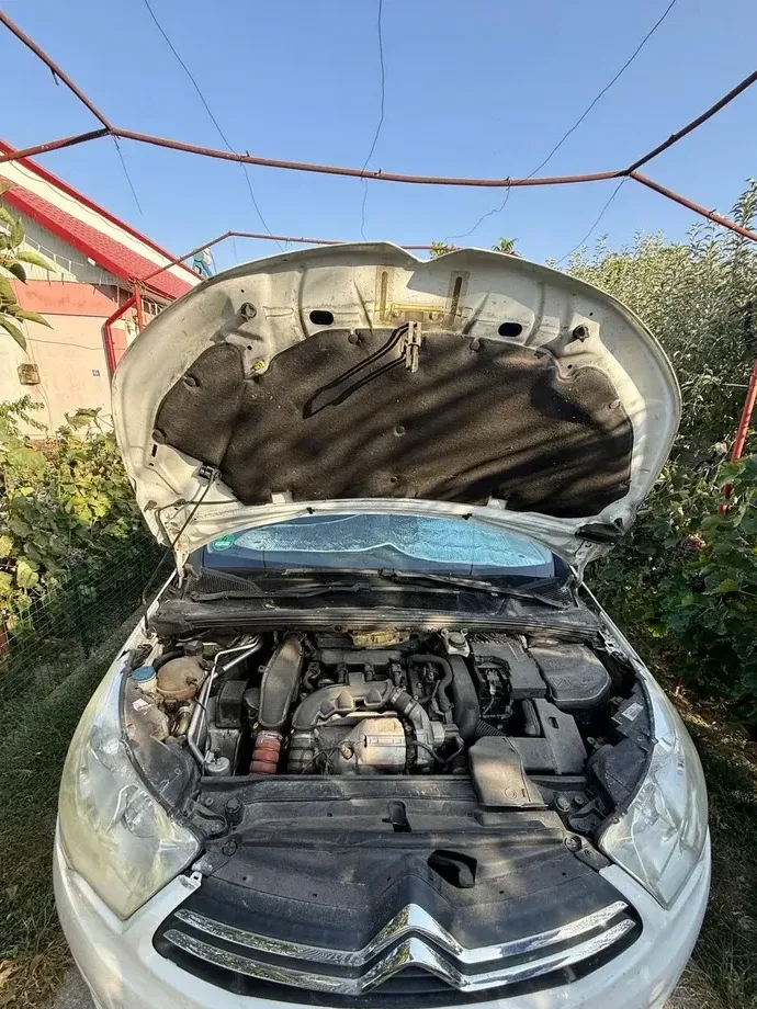 Citroën C4 II 1.6 THP BMP Exclusive — imagine 4