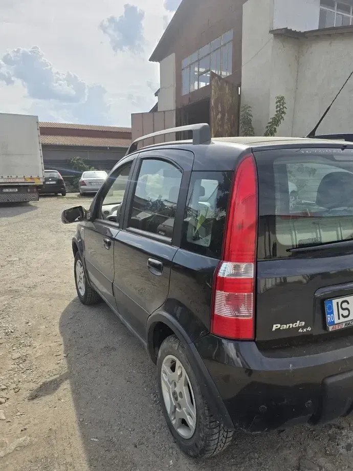 FIAT Panda 1.2 Base 4x4 — imagine 4