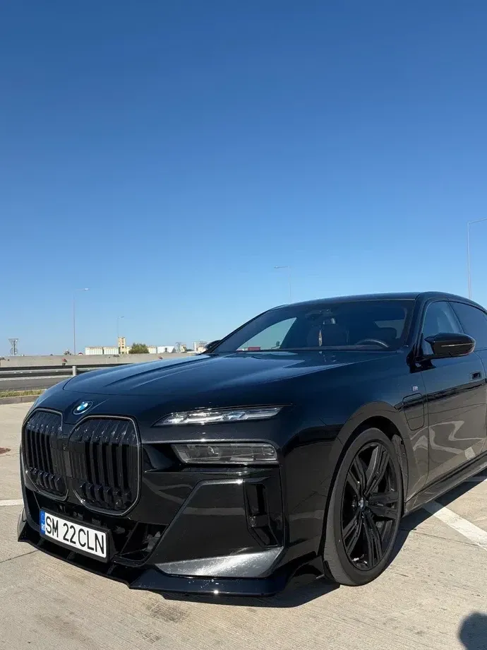 BMW Seria 7 G70 — imagine 2