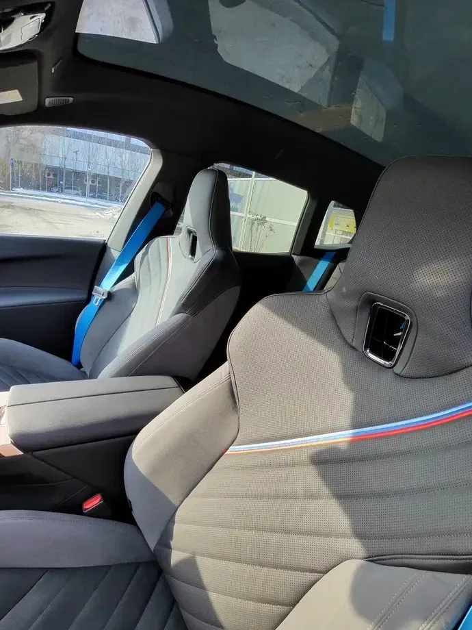 BMW iX — imagine 2