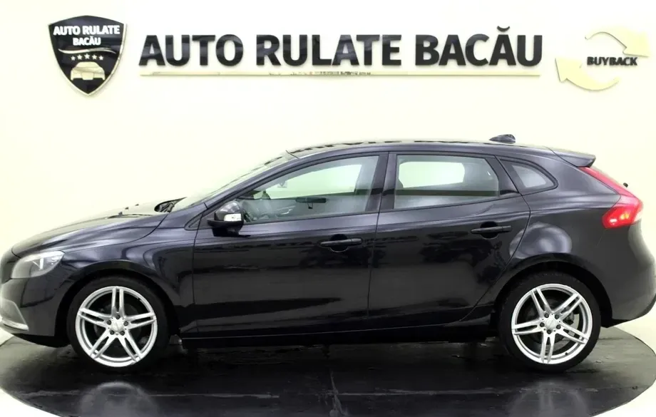 Volvo V40 — imagine 4