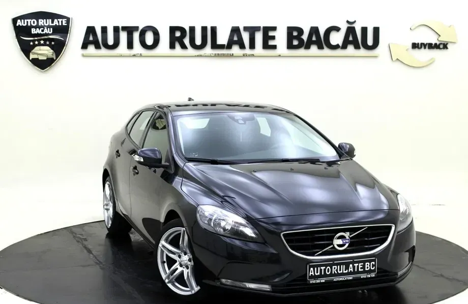 Volvo V40 — imagine 2