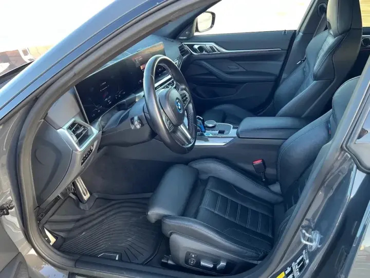BMW i4