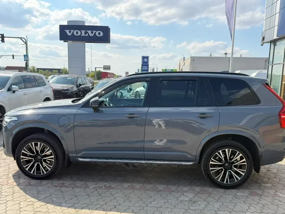 Volvo XC 90 Recharge T8 eAWD R-Design — imagine 2