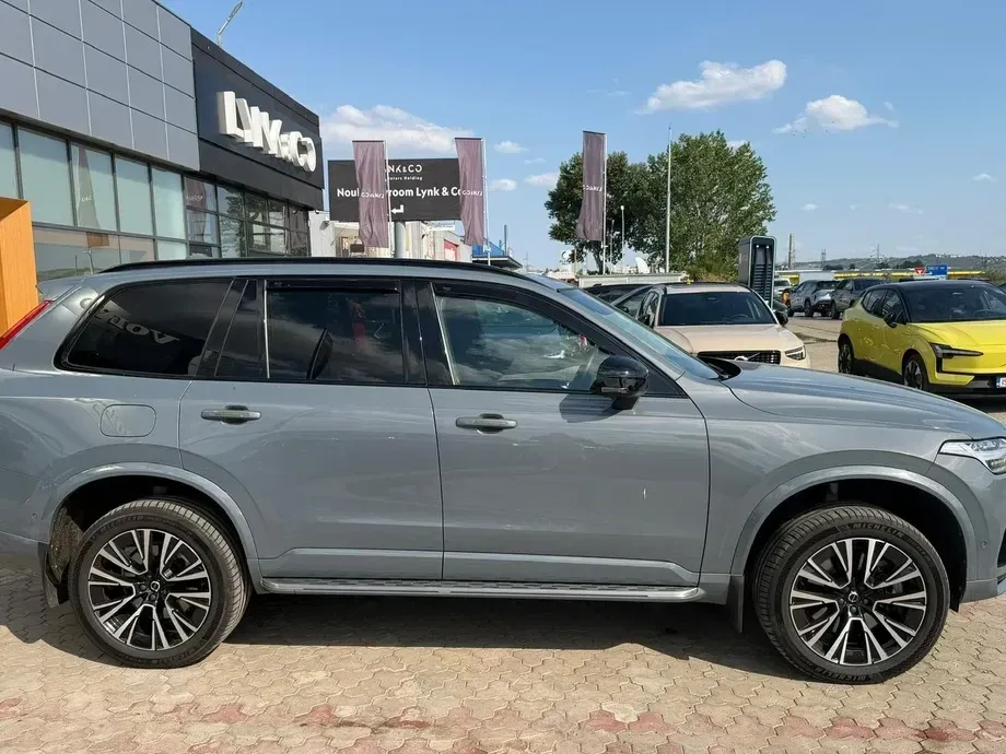 Volvo XC 90 Recharge T8 eAWD R-Design — imagine 3
