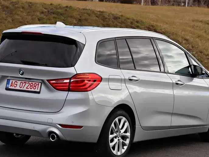 BMW Seria 2 218d xDrive Sport-Aut. Sport Line