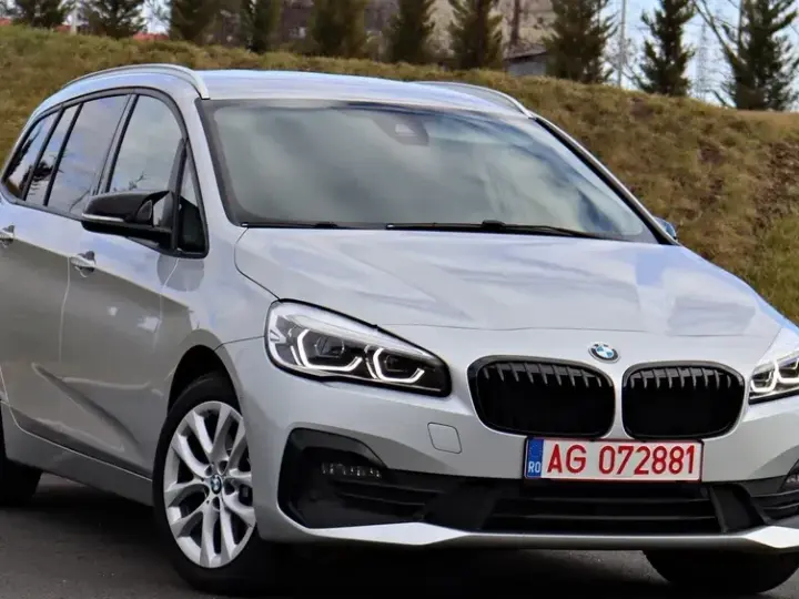 BMW Seria 2 218d xDrive Sport-Aut. Sport Line