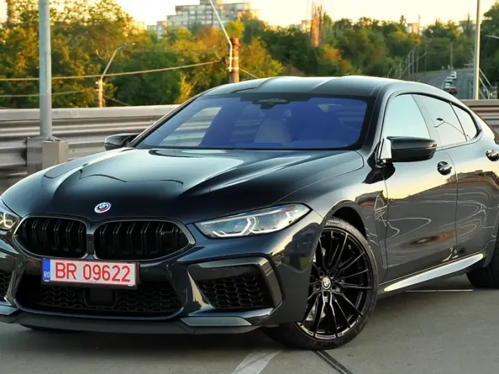 BMW M8