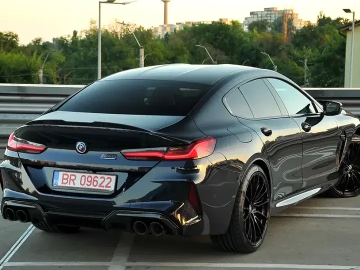 BMW M8